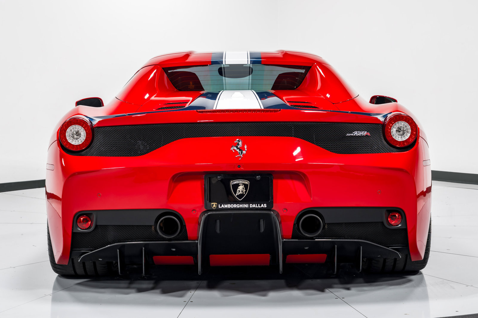 Used 2015 Ferrari 458 Speciale A RWD image 40