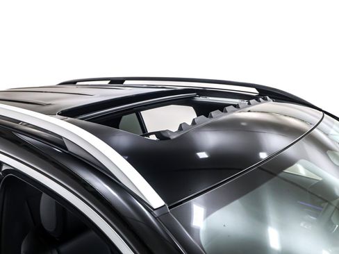 Certified 2025 Mercedes-Benz GLE 350 4MATIC image 23