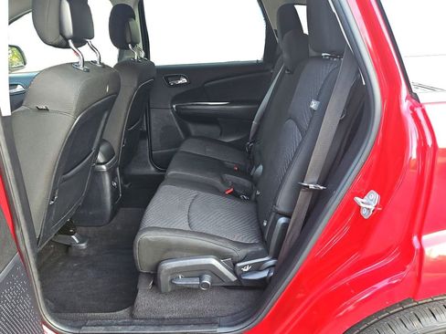 Used 2020 Dodge Journey SE w/ SE Popular Equipment Group image 10