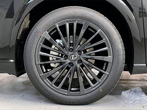 New 2026 Lexus RX 450h AWD image 12