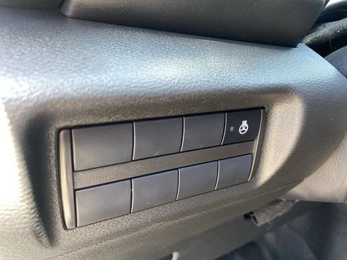 Used 2023 Nissan Kicks SR w/ SR Premium Package FWD image 20