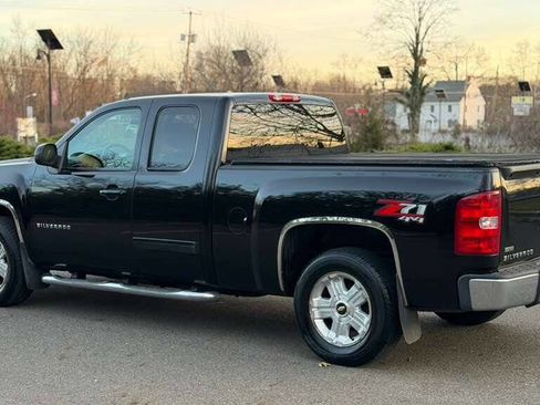 Used 2010 Chevrolet Silverado 1500 LTZ w/ Z71 Appearance Package image 5