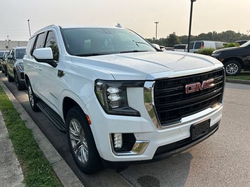Used 2022 GMC Yukon SLE AWD/4WD image 3
