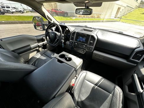 Used 2018 Ford F150 XLT w/ Equipment Group 302A Luxury image 12