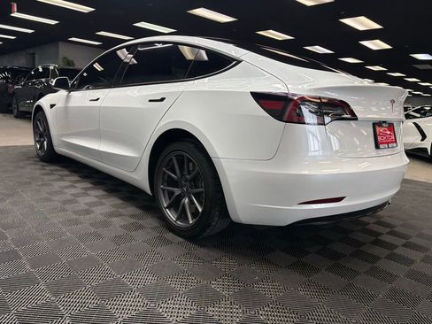 Used 2023 Tesla Model 3 Standard Range RWD image 8