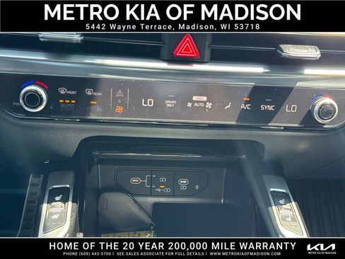 Used 2026 Kia Sorento SX Prestige AWD/4WD image 22
