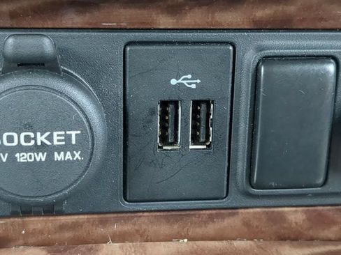 Used 2018 Nissan Armada Platinum w/ Captain Seat Package AWD/4WD image 21