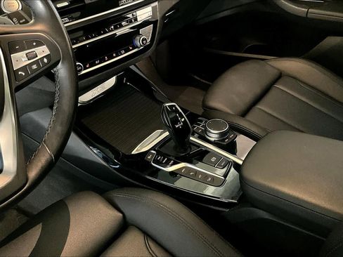 Used 2021 BMW X3 xDrive30e w/ Premium Package image 16