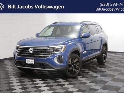 Used 2026 Volkswagen Atlas SE w/ Black Wheel Package