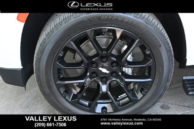 Used 2022 Chevrolet Tahoe High Country w/ Premium Package 2 AWD/4WD image 22