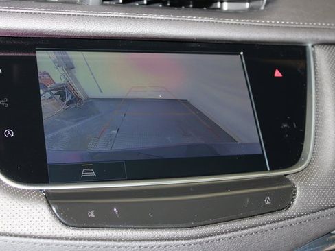 New 2026 Cadillac XT5 Luxury image 16