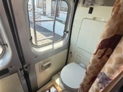 Used 2019 RAM ProMaster 3500 w/ Premium Appearance Group FWD image 8