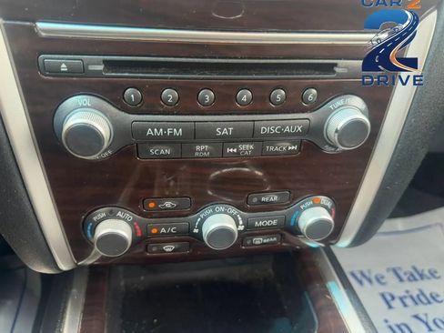 Used 2015 Nissan Pathfinder SL w/ SL Premium Package FWD image 21