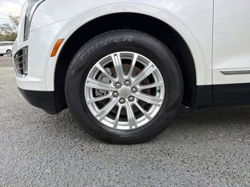 Used 2018 Cadillac XT5 FWD image 29