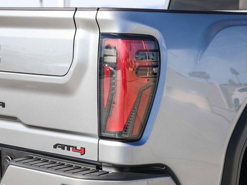 Used 2024 GMC Sierra 2500 AT4 w/ AT4 Premium Plus Package image 9
