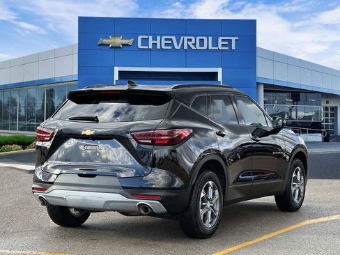 Used 2024 Chevrolet Blazer LT image 6