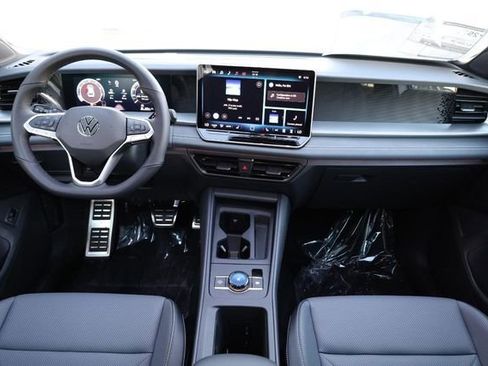 New 2026 Volkswagen Tiguan SE R-Line image 23