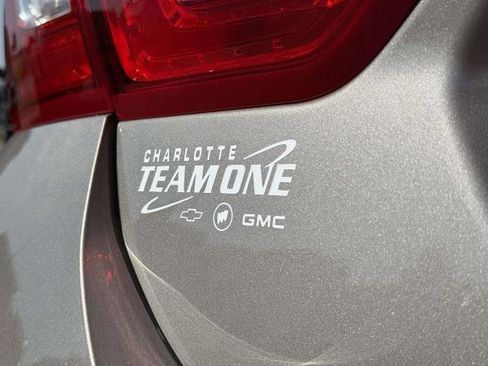 Used 2025 Chevrolet Malibu LT image 30