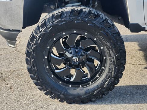 Used 2018 Chevrolet Silverado 1500 LTZ w/ Texas Edition AWD/4WD image 10