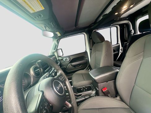 Used 2023 Jeep Gladiator Sport w/ Trailer Tow Package AWD/4WD image 20