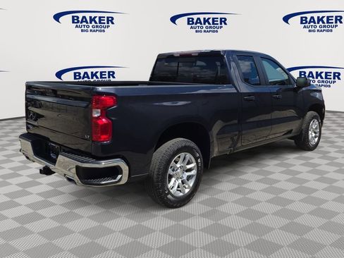 Used 2022 Chevrolet Silverado 1500 LT AWD/4WD image 4