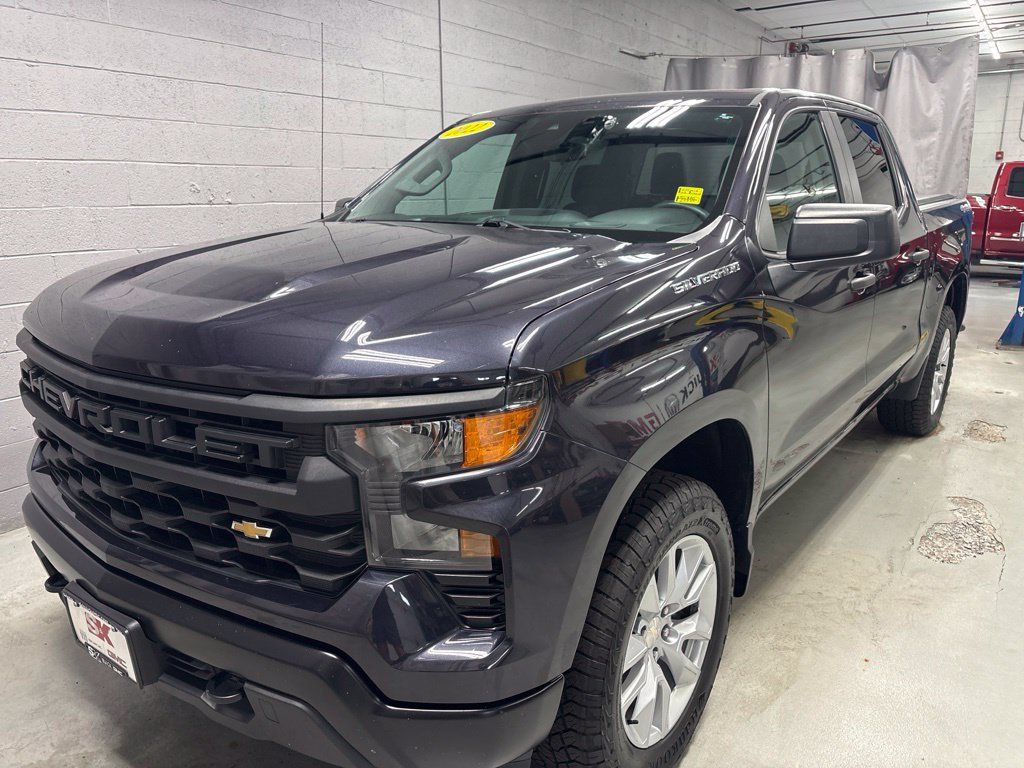Used 2022 Chevrolet Silverado 1500 W/T w/ WT Value Package AWD/4WD image 23
