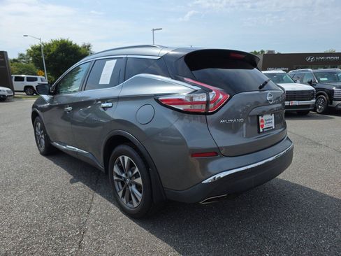 Used 2016 Nissan Murano SV w/ Premium Package AWD/4WD image 10