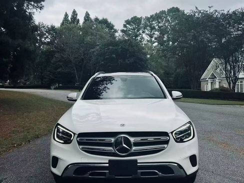 Used 2020 Mercedes-Benz GLC 300 GLC 300 Sport Utility 4D image 2