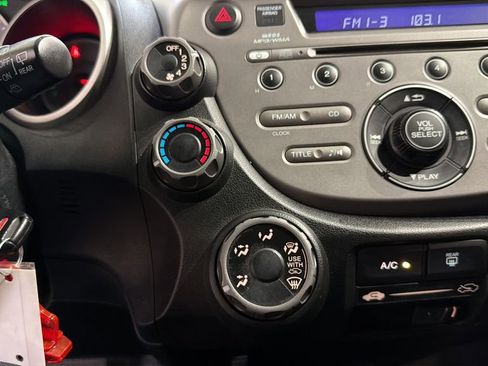 Used 2010 Honda Fit Sport image 28