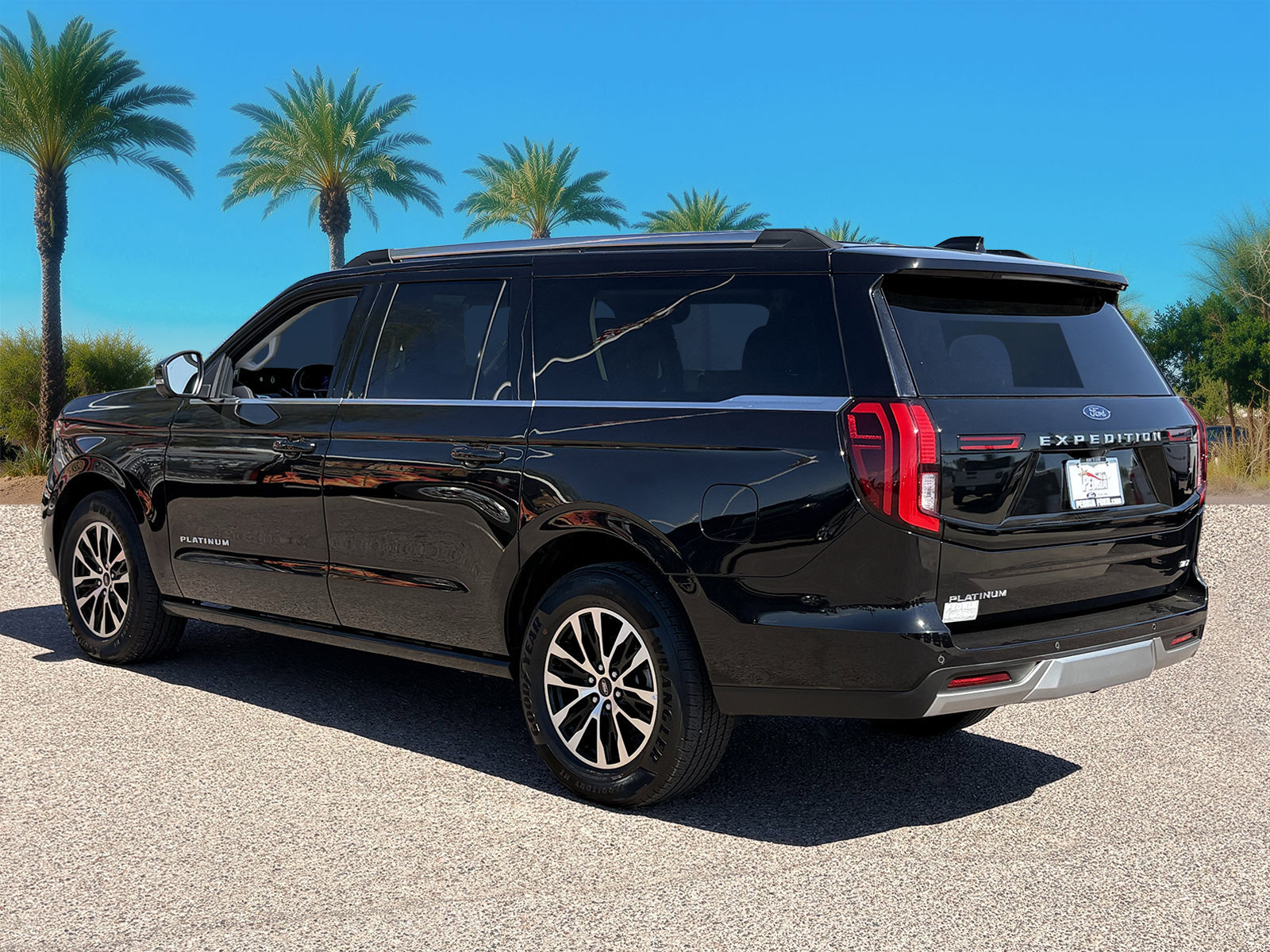 Certified 2025 Ford Expedition Max Platinum AWD/4WD image 3