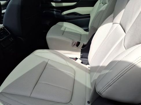 New 2026 Subaru Ascent Limited AWD/4WD image 7