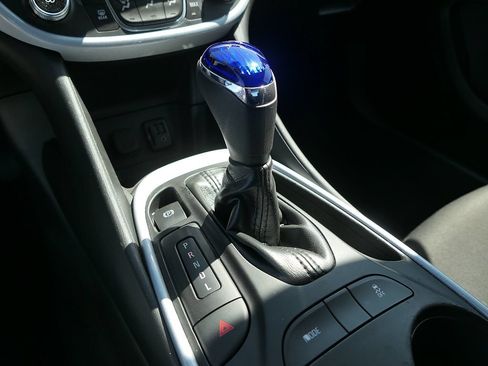 Used 2019 Chevrolet Volt LT FWD image 23