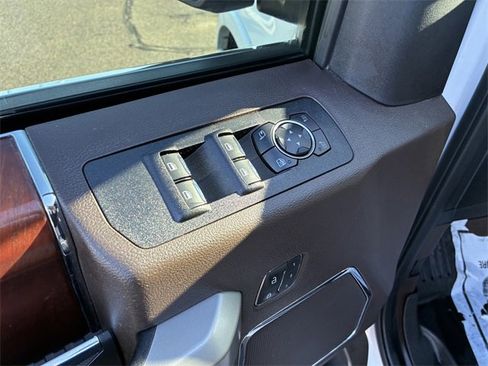 Used 2020 Ford F150 King Ranch image 22