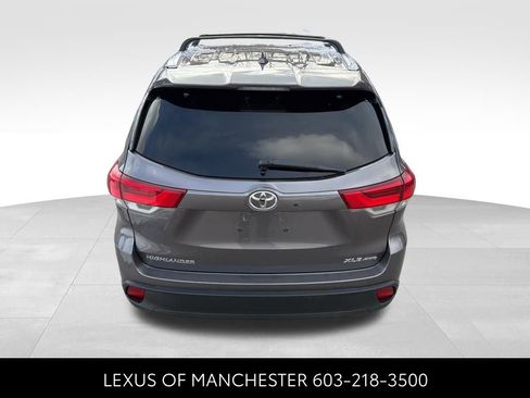 Used 2018 Toyota Highlander XLE image 5