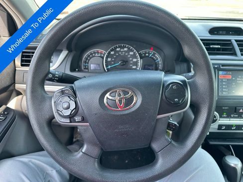 Used 2012 Toyota Camry LE FWD image 9