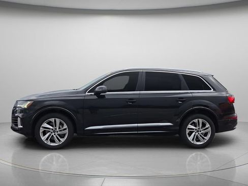 Used 2023 Audi Q7 3.0T Premium Plus w/ Premium Plus Package AWD/4WD image 3
