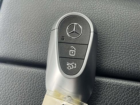 Certified 2023 Mercedes-Benz C 300 4MATIC Sedan image 4