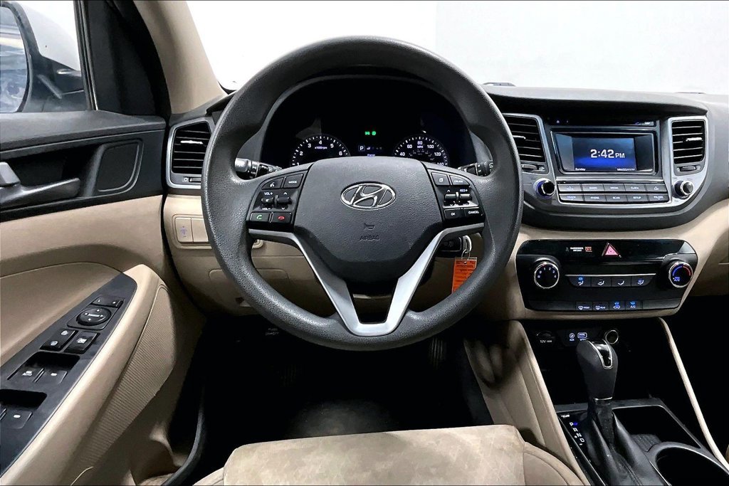 Used 2017 Hyundai Tucson SE w/ SE Popular Package 02 FWD image 6