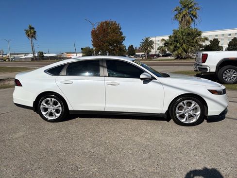 Used 2025 Honda Accord LX image 4