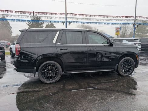 Used 2025 Chevrolet Tahoe LS image 9