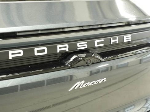 Used 2025 Porsche Macan Electric image 35