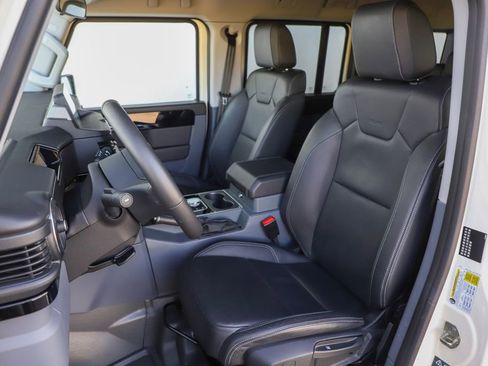 Used 2024 INEOS Grenadier AWD/4WD image 9