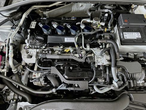 Used 2023 Toyota Corolla Cross LE image 30