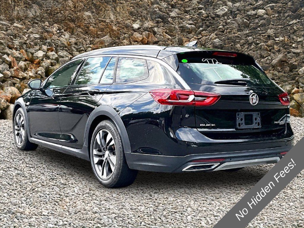 Used 2018 Buick Regal Essence w/ Driver Confidence Package #1 AWD/4WD image 11