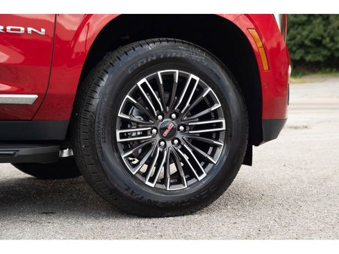 New 2026 GMC Yukon Elevation image 10