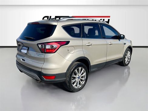 Used 2017 Ford Escape Titanium image 7