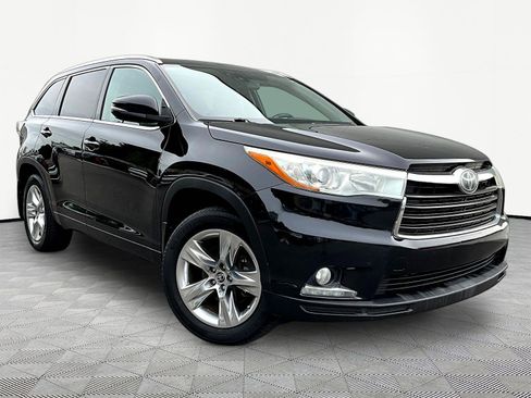Used 2016 Toyota Highlander Limited Platinum AWD/4WD image 3