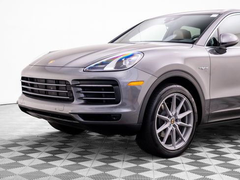 Used 2021 Porsche Cayenne E-Hybrid AWD/4WD image 40