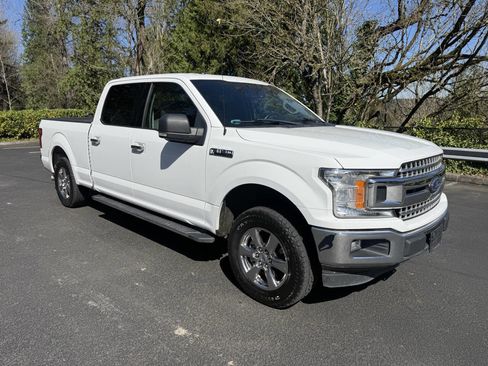 Used 2018 Ford F150 XLT w/ Equipment Group 302A Luxury RWD image 3