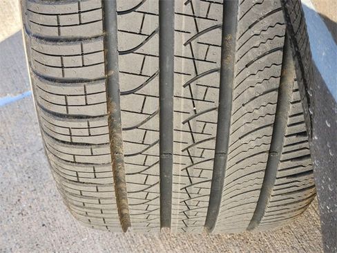 Used 2024 Land Rover Range Rover Sport SE image 11